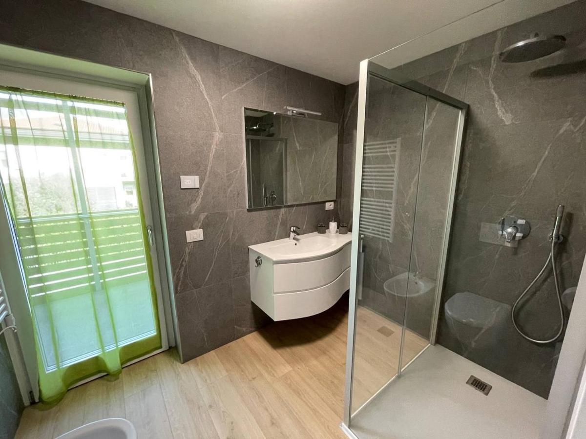 Apartamento Le Terrazze Living Riva del Garda Exterior foto