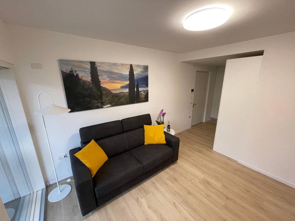 Apartamento Le Terrazze Living Riva del Garda Exterior foto