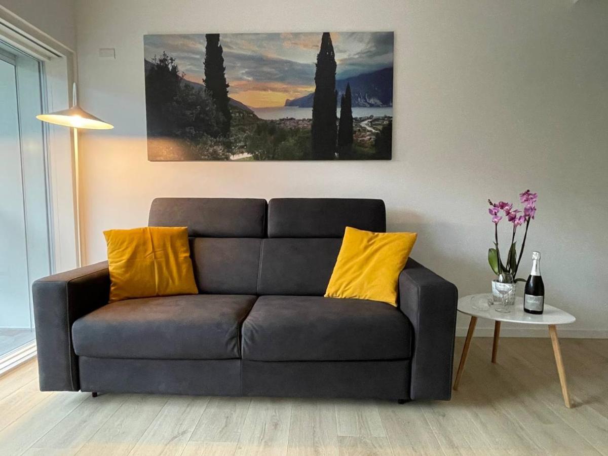 Apartamento Le Terrazze Living Riva del Garda Exterior foto