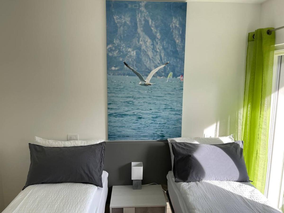 Apartamento Le Terrazze Living Riva del Garda Exterior foto