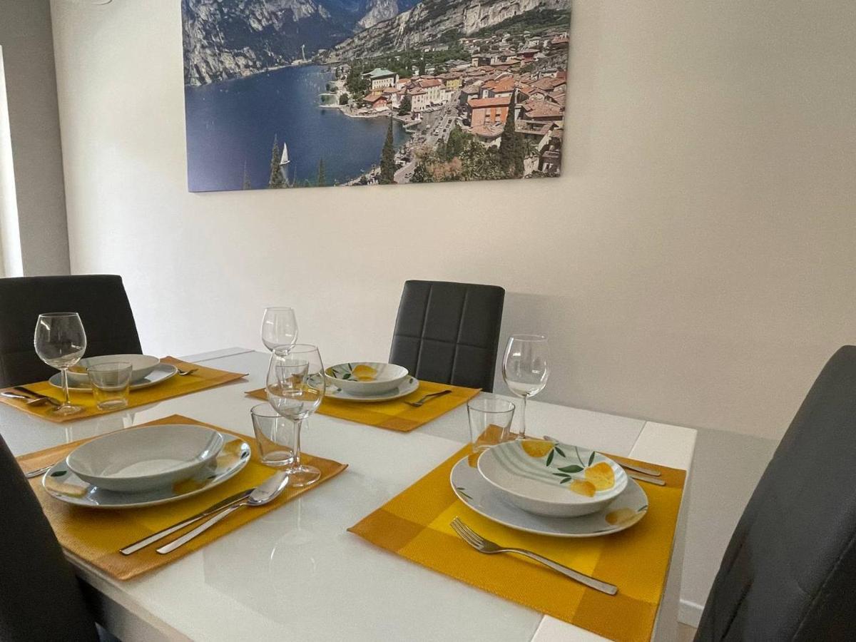 Apartamento Le Terrazze Living Riva del Garda Exterior foto